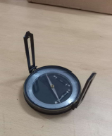 Surveyor's compass