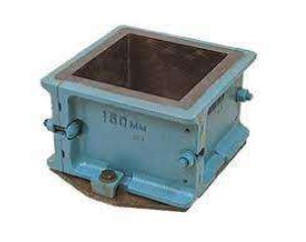 Concrete cube mould